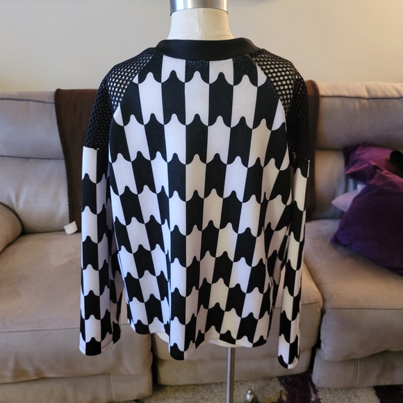 Ashley Stewart: Size 22/24 Houndstooth Jacket - Picture 2 of 5
